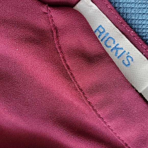 XL burgundy blouse with embroidered shoulder detail - Picture 2 of 5